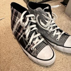 Plaid converse